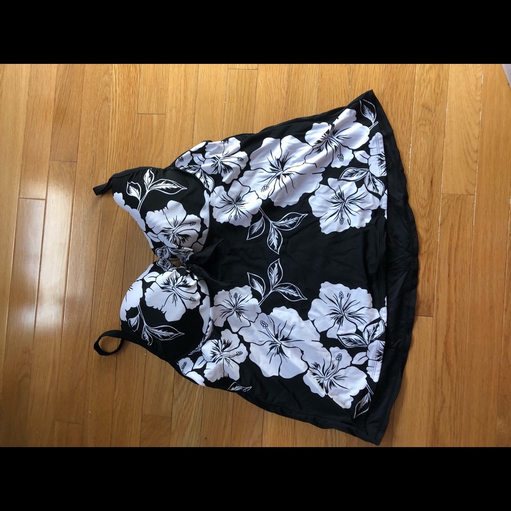 Lane Bryant Swim Top. 40D.